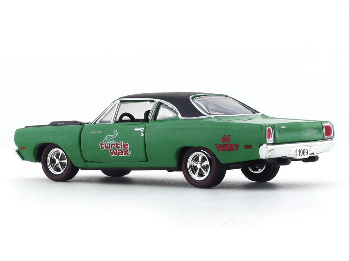 1969 Plymouth Road Runner “HEMI” 1:64 M2 Machines diecast scale model collectible