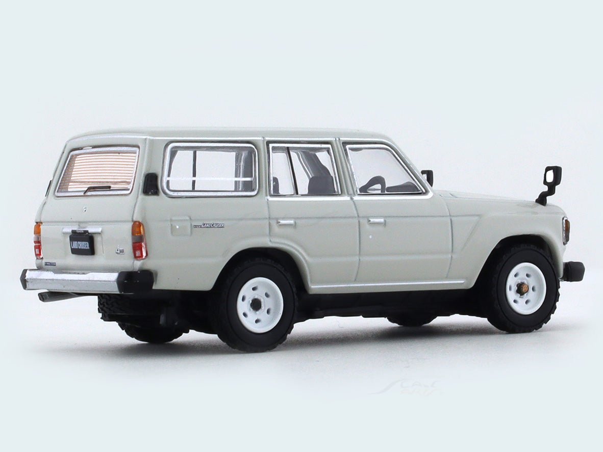 1981 Toyota Land Cruiser LC60 GX white 1:64 Hobby Japan diecast scale model collectible
