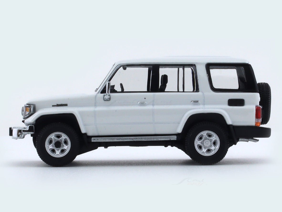 2001 Toyota Land Cruiser 70 ZX white 1:64 Hobby Japan diecast scale model collectible