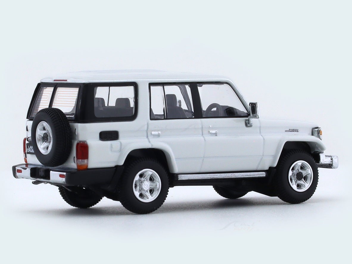 2001 Toyota Land Cruiser 70 ZX white 1:64 Hobby Japan diecast scale model collectible