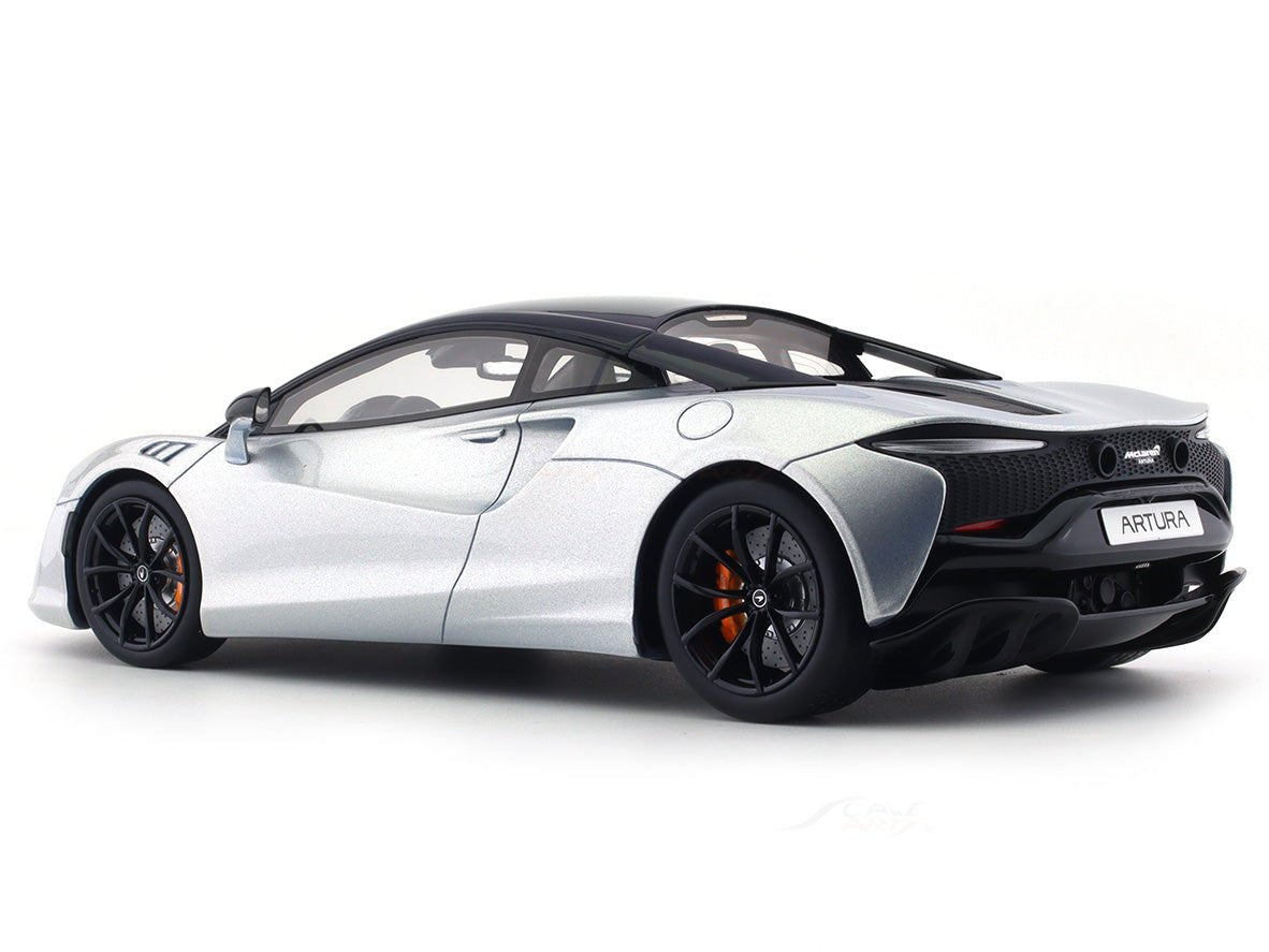 2021 McLaren Artura Ice silver 1:18 GT Spirit Scale Model collectible