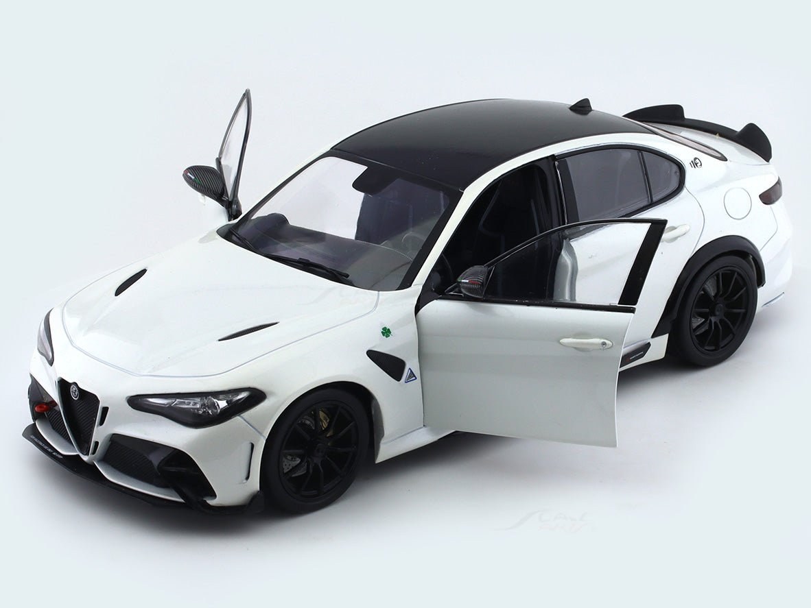 2022 Alfa-Romeo Giulia GTA white 1:18 Solido diecast Scale Model collectible
