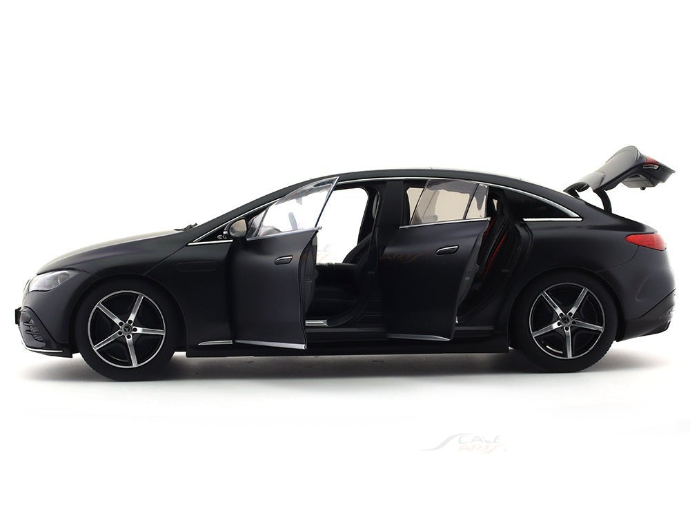 2022 Mercedes-Benz EQE V295 1:18 NZG diecast scale model