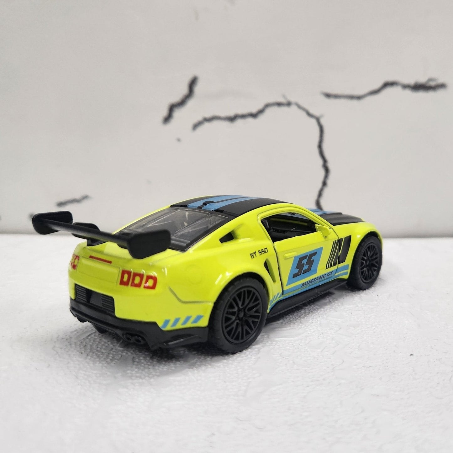 Mustang GT Diecast Model Car 1:43