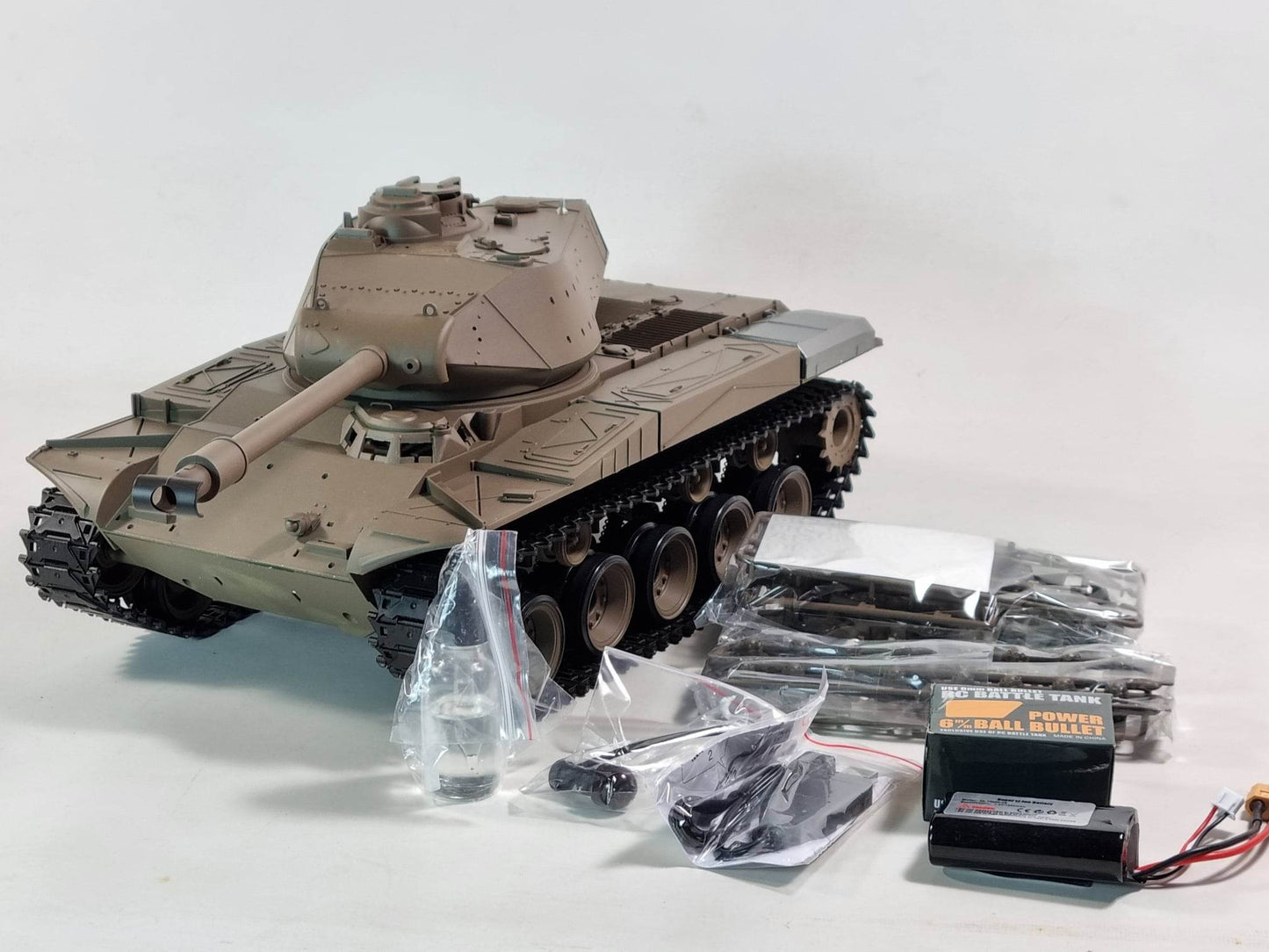 RC 1:16 Heng Long BB Firing Walker Bulldog Tank Remote Control LATEST Version 7 Twin Sound 2.4G RC USA M41A3 Smoking Army Battle Tank INFRARED