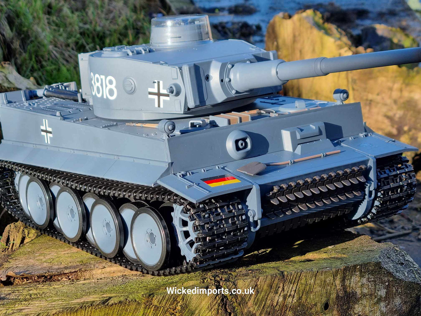 Tank Tiger Long 1:16, Smoke, Sound, BB Shot Function + IR, 2,4 Ghz metal suspension