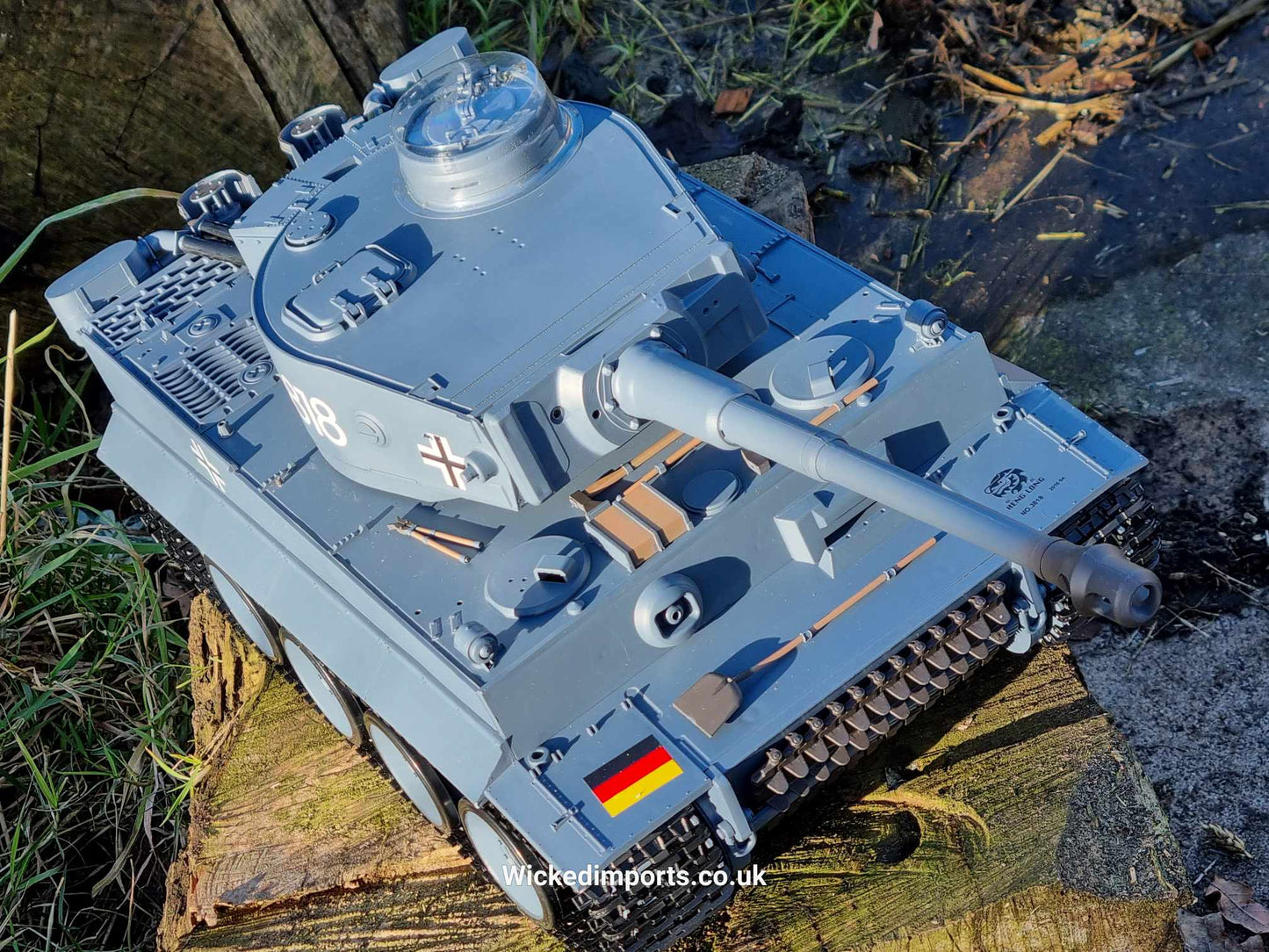 Tank Tiger Long 1:16, Smoke, Sound, BB Shot Function + IR, 2,4 Ghz metal suspension