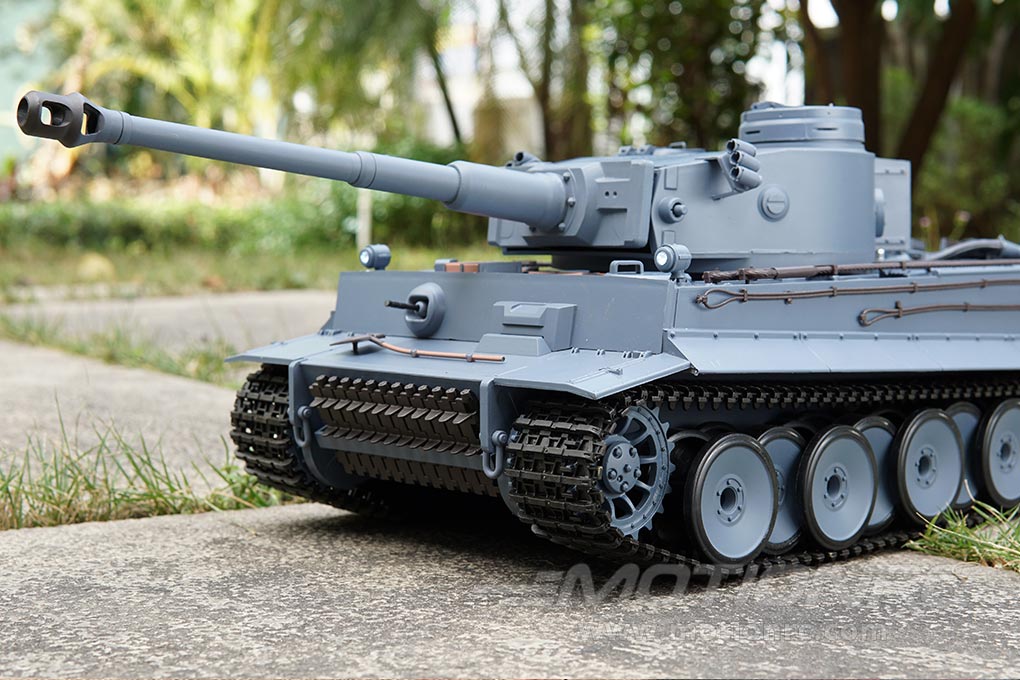 Tank Tiger Long 1:16, Smoke, Sound, BB Shot Function + IR, 2,4 Ghz metal suspension
