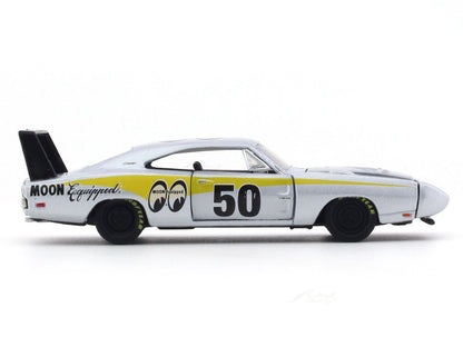 1969 Dodge Charger Daytona HEMI “MOONEYES” 1:64 M2 Machines diecast scale model collectible