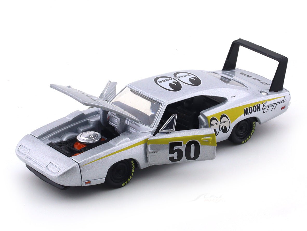 1969 Dodge Charger Daytona HEMI “MOONEYES” 1:64 M2 Machines diecast scale model collectible