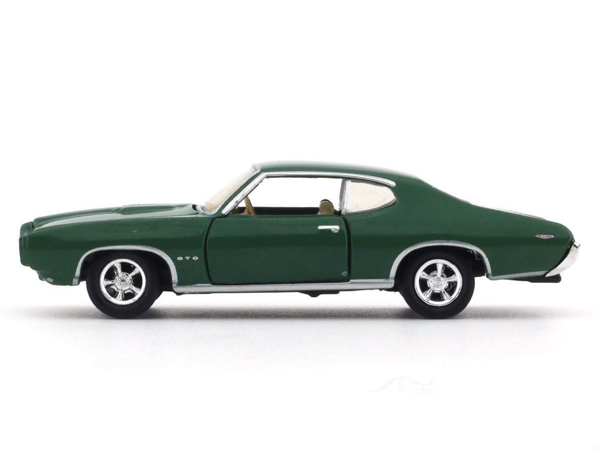 1969 Pontiac GTO green 1:64 M2 Machines diecast scale model collectible