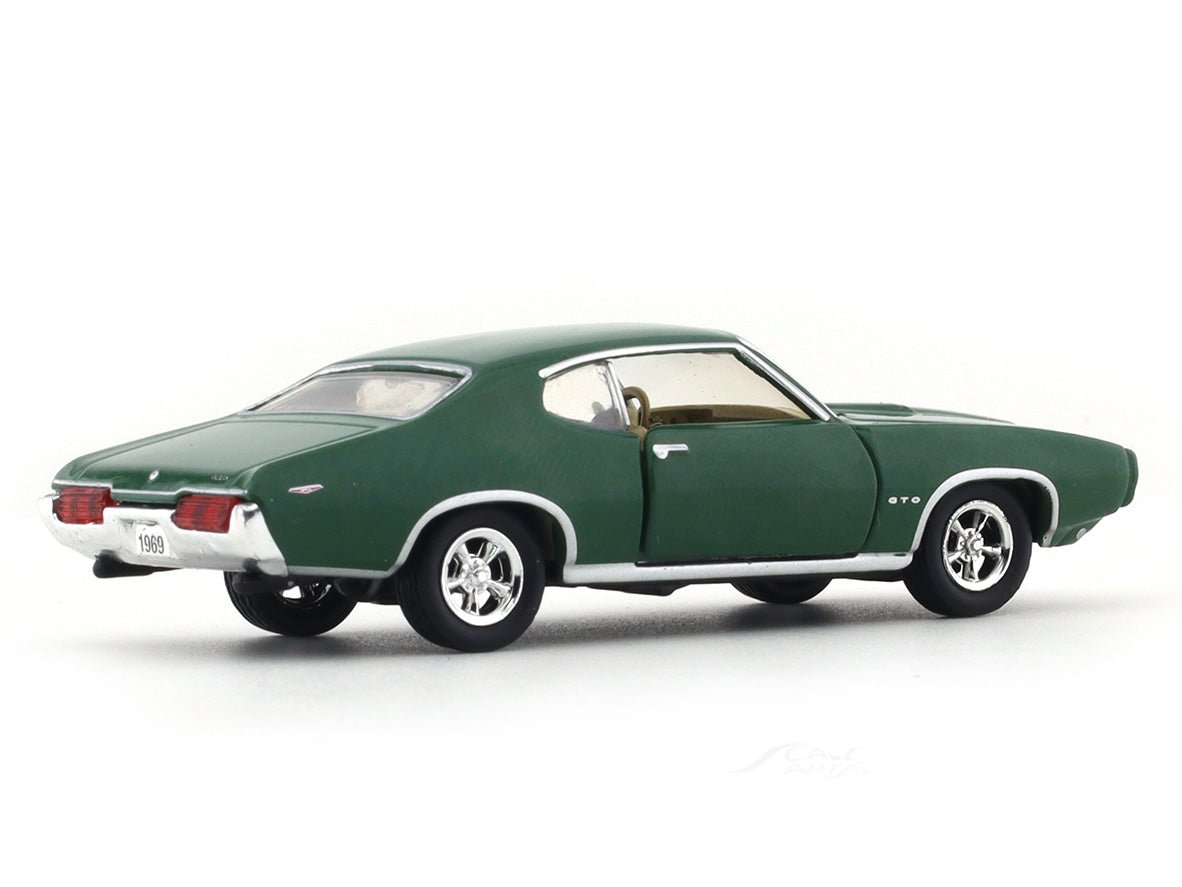 1969 Pontiac GTO green 1:64 M2 Machines diecast scale model collectible