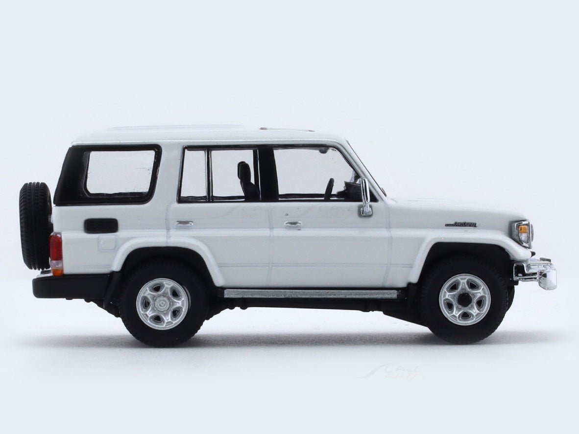 2001 Toyota Land Cruiser 70 ZX white 1:64 Hobby Japan diecast scale model collectible