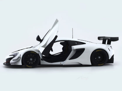 2017 McLaren 650S GT3 white 1:18 AUTOart composite scale model car collectible