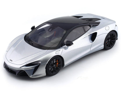 2021 McLaren Artura Ice silver 1:18 GT Spirit Scale Model collectible