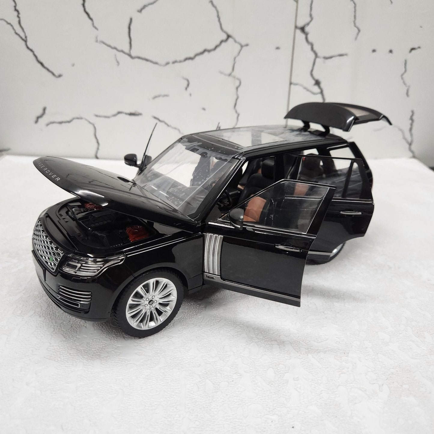 Range Rover Autobiography Black Metal Diecast Car 1:18 (28x11 cm)