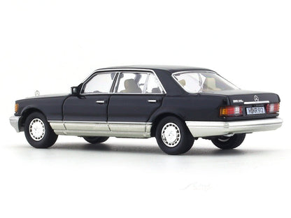 Mercedes-Benz 560 SEL W126 black 1:64 Master diecast scale model collectible